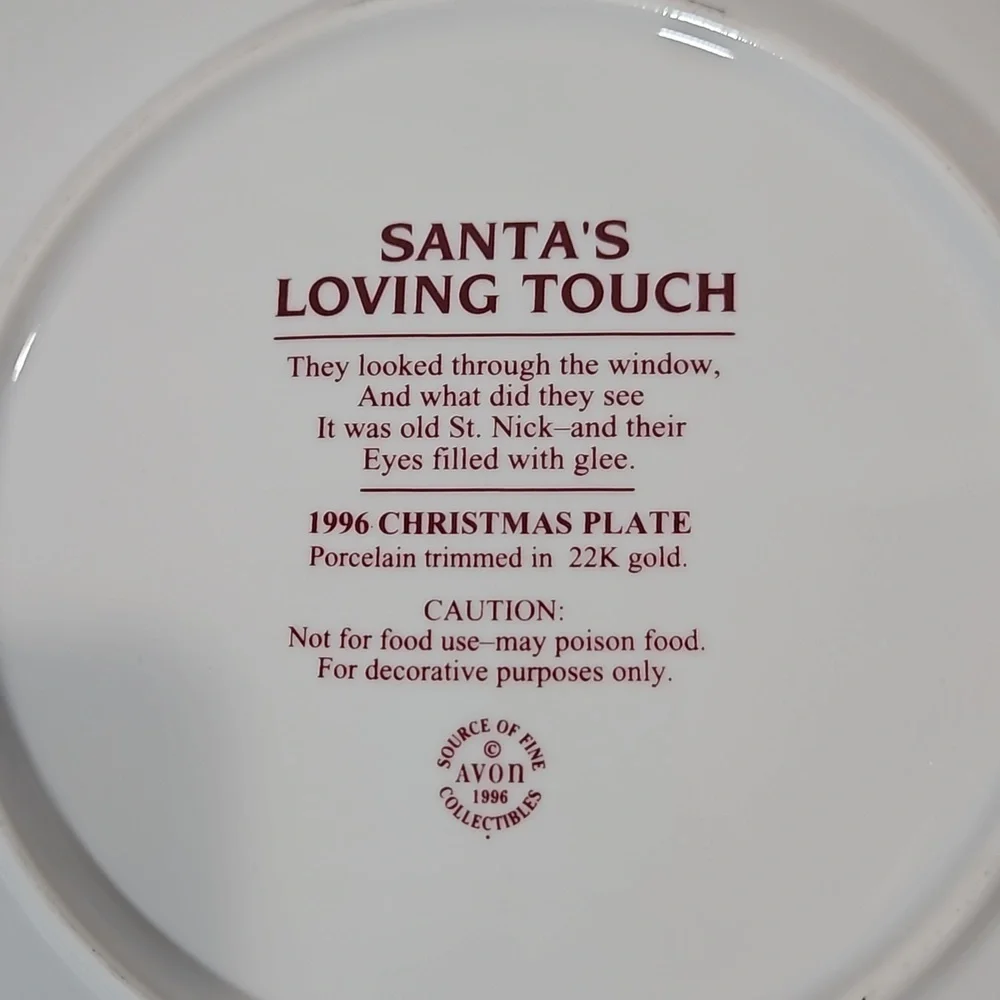 Avon Fine Collectables Santa's Loving Touch VTG 1996 Porcelain Christmas Plate - Picture 5 of 8